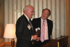 2009 Global Citizen Award Presented to Fred Heldring